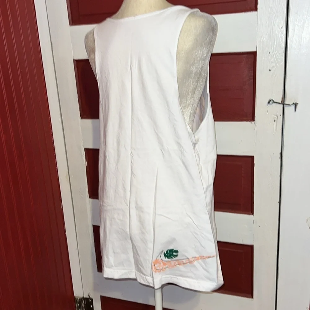 NWOT NIKE Sportswear Tank Top Mens White Spring Break Embroidered Swoosh New Med